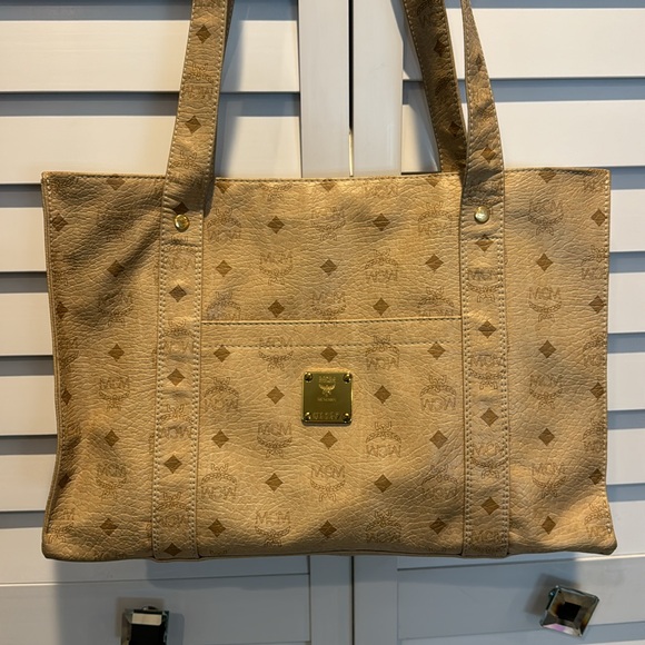 MCM Pre loved in great condition shoulder/ Crossbody Bag with top zipper. - Picture 3 of 17